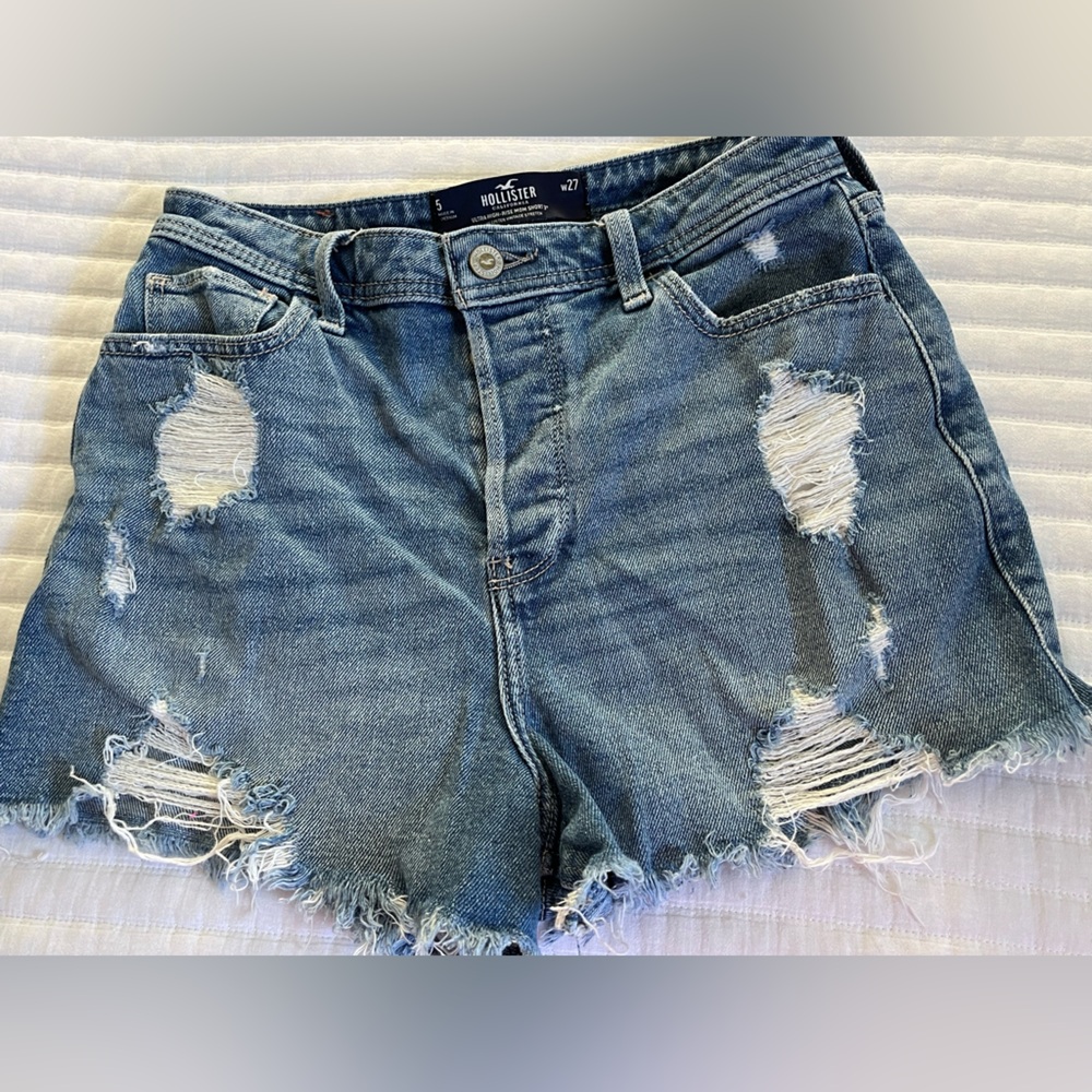 Hollister Jean shorts waist 27 button fly